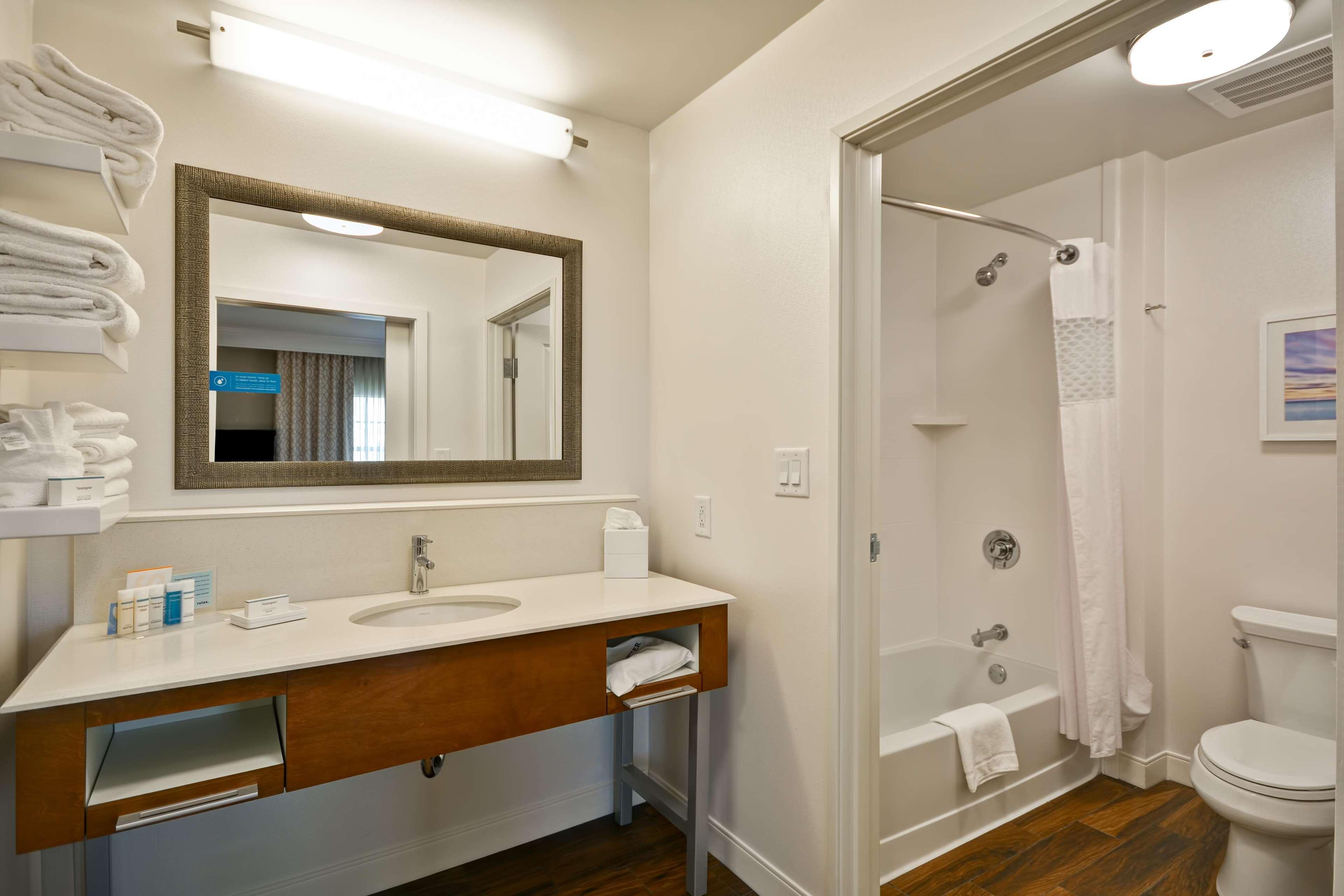 נורת' צ'רלסטון Hampton Inn & Suites Charleston Airport מראה חיצוני תמונה